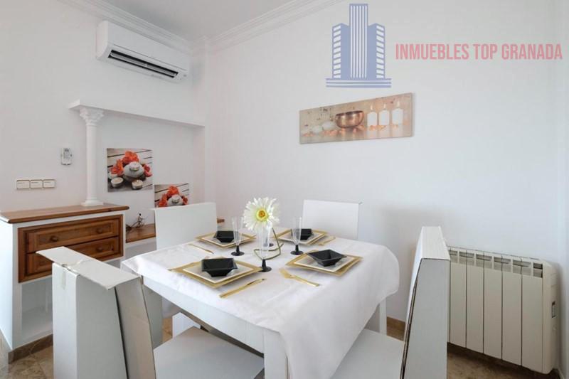 For sale of penthouse in Maracena