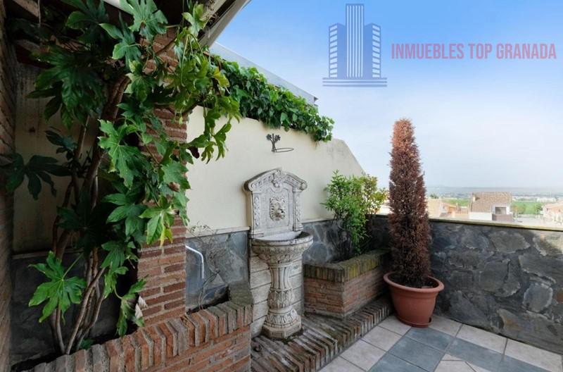 For sale of penthouse in Maracena