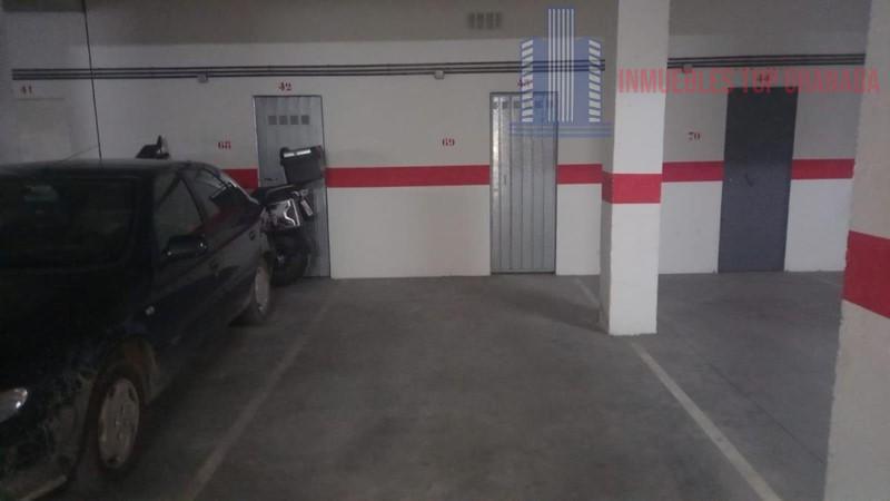 For sale of penthouse in Maracena