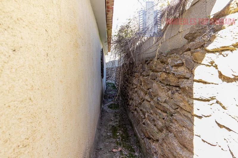 For sale of rural property in Lanjarón