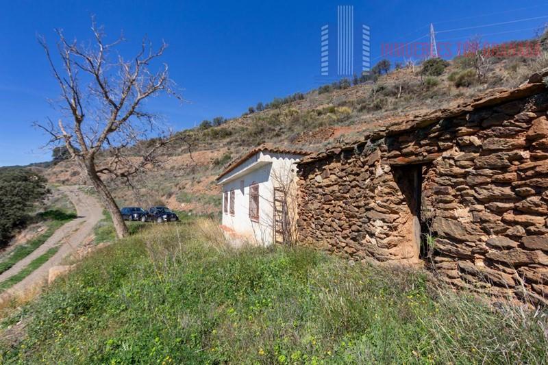 For sale of rural property in Lanjarón