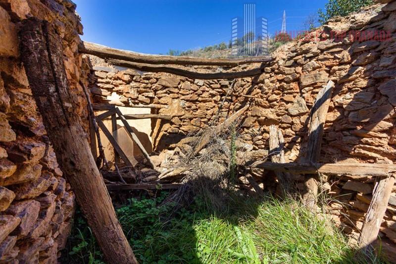 For sale of rural property in Lanjarón