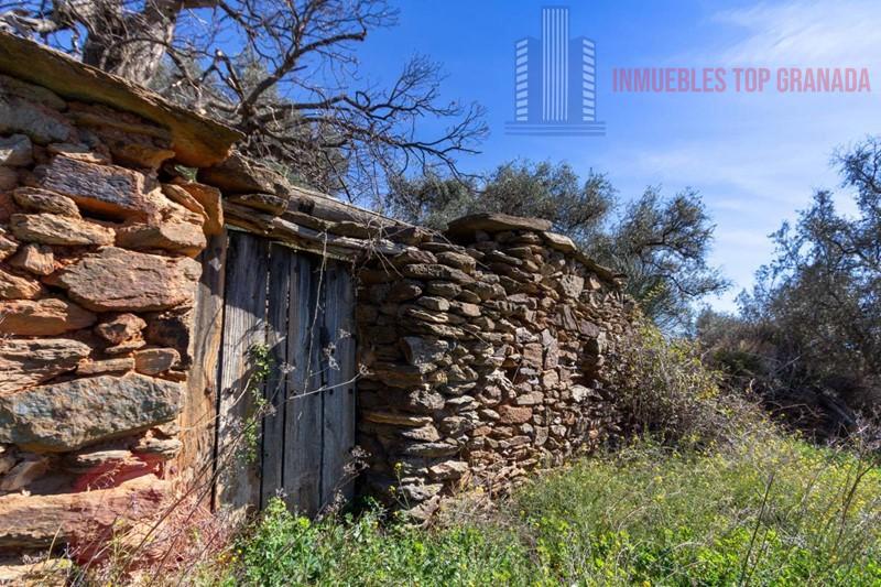 For sale of rural property in Lanjarón