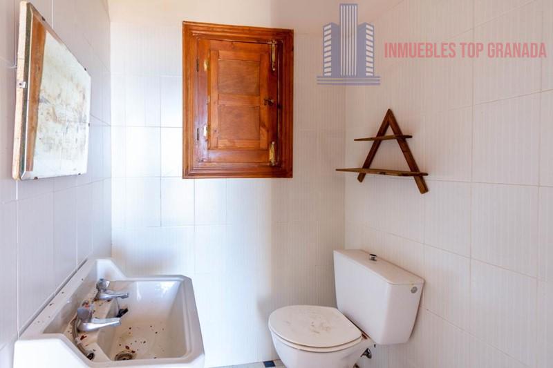 For sale of rural property in Lanjarón