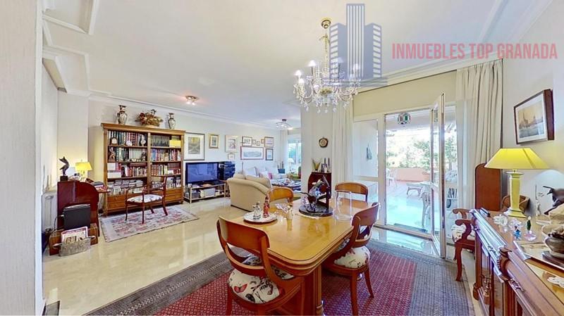 For sale of house in Granada