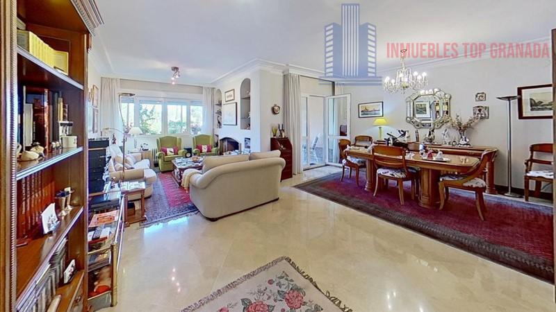 For sale of house in Granada