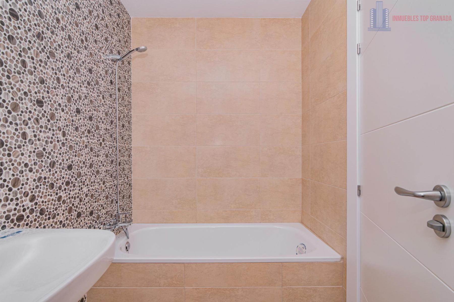 For sale of flat in Cijuela