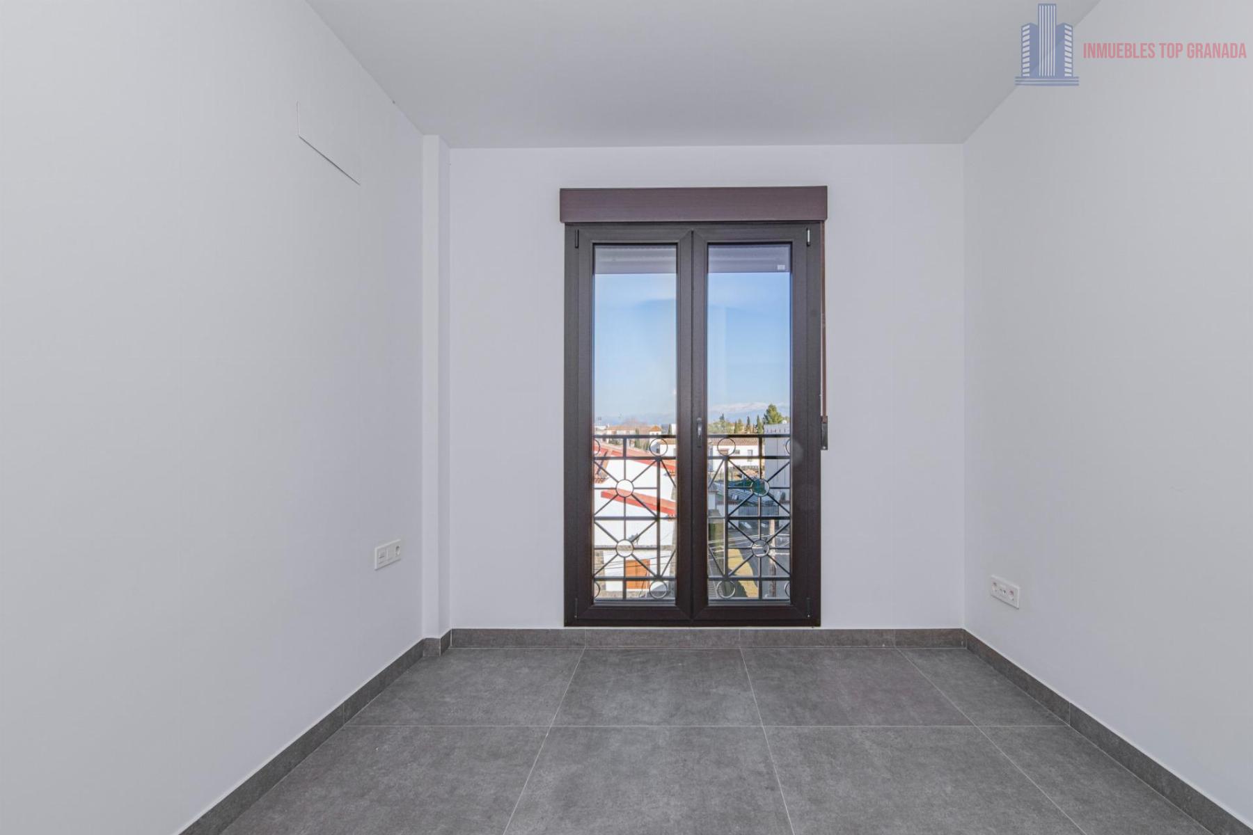 For sale of flat in Cijuela