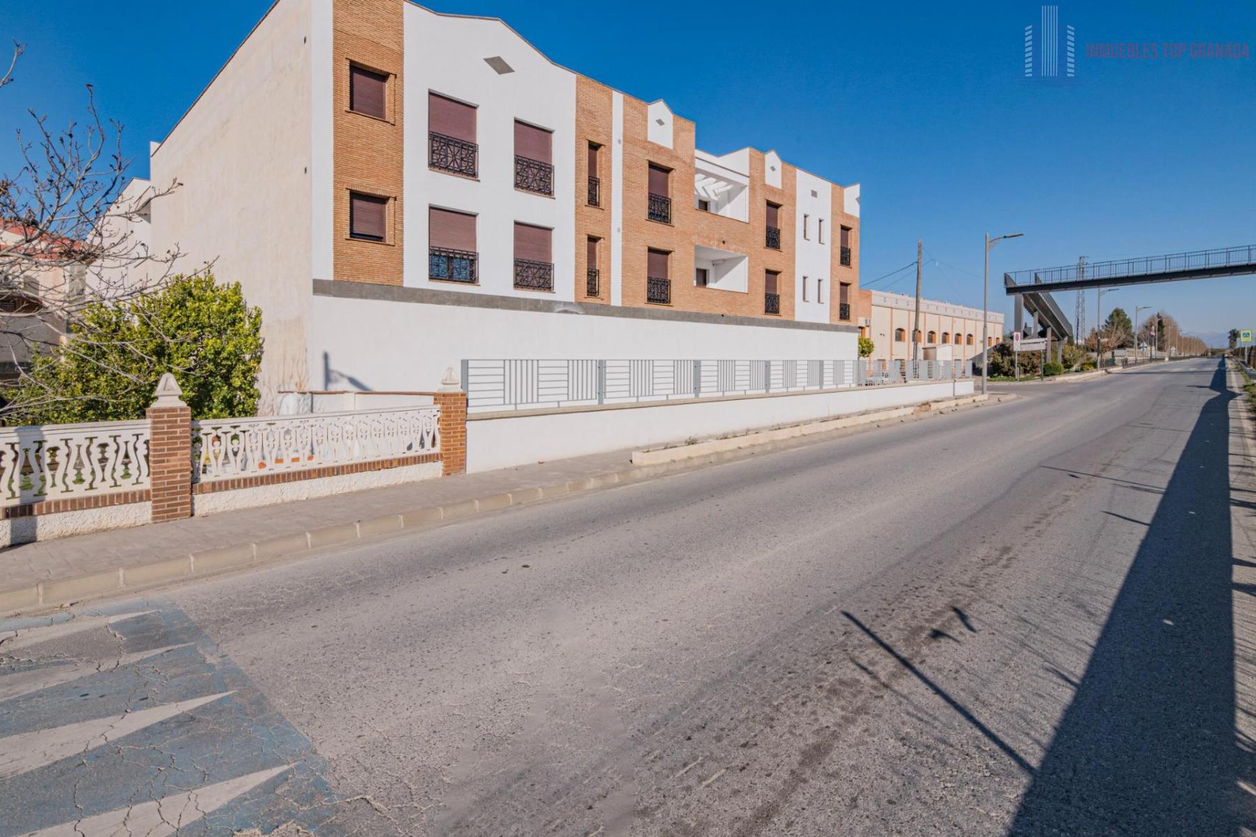 For sale of flat in Cijuela