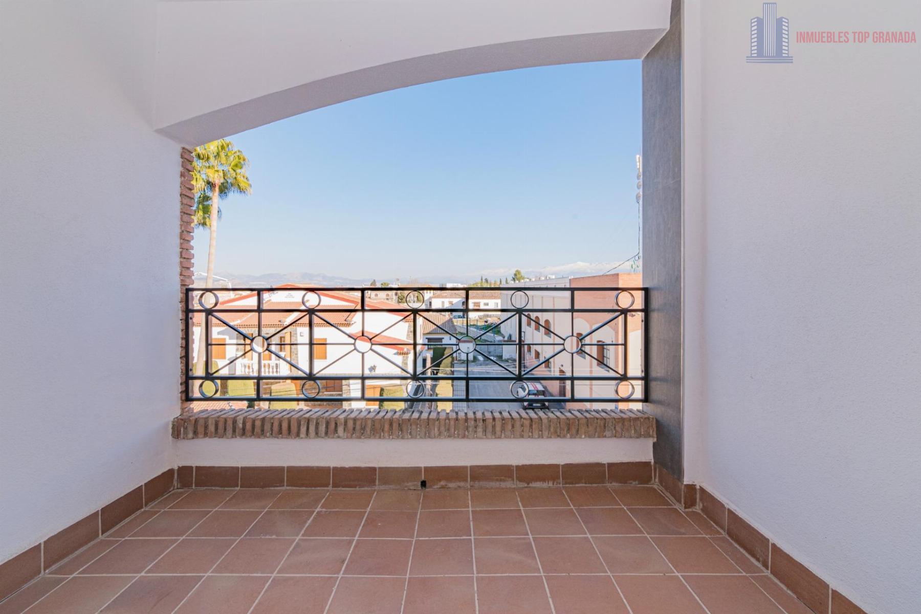 For sale of flat in Cijuela