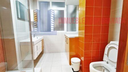 For sale of flat in Granada