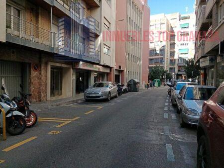 For sale of flat in Granada