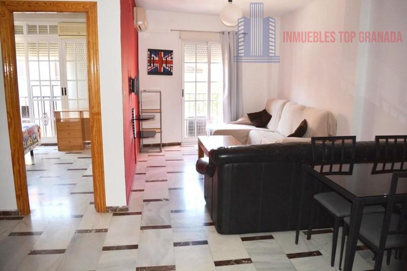 For sale of flat in Cúllar Vega