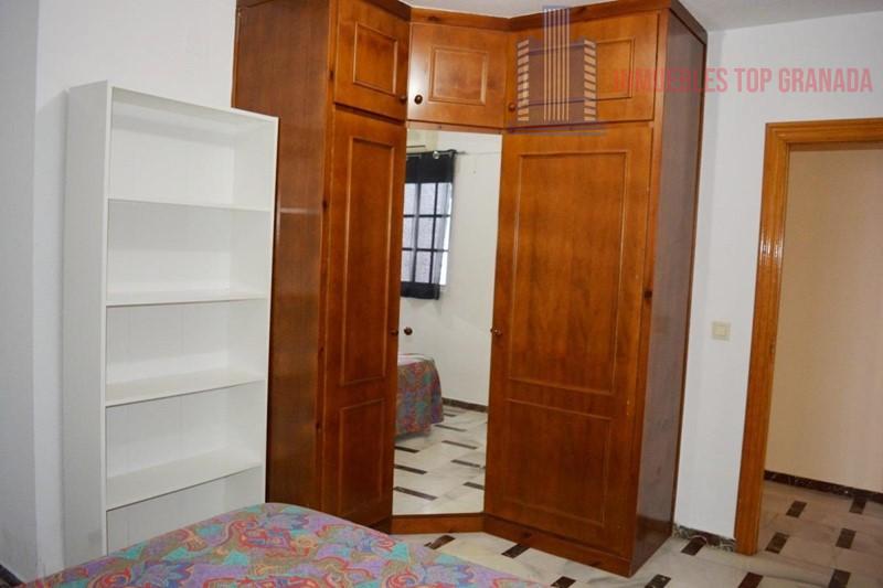 For sale of flat in Cúllar Vega