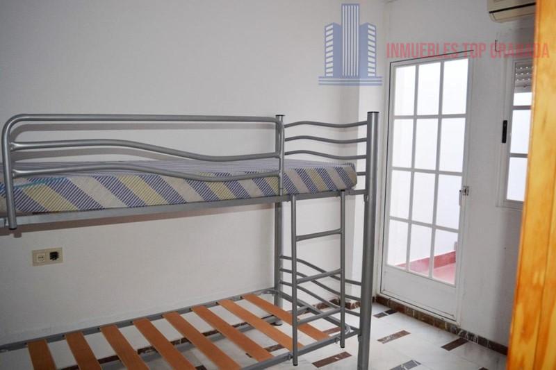 For sale of flat in Cúllar Vega