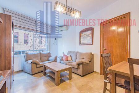 For sale of flat in Granada
