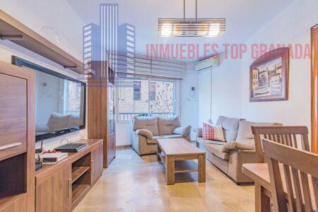 For sale of flat in Granada
