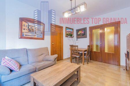 For sale of flat in Granada