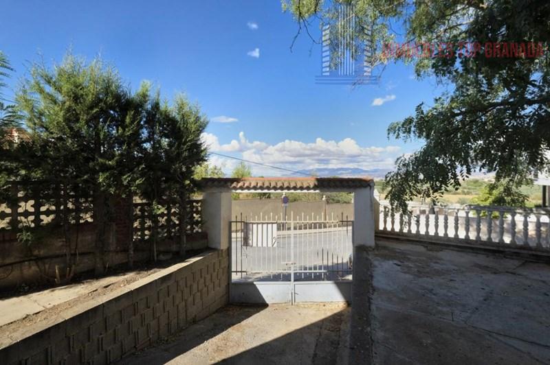 For sale of chalet in Alhendín