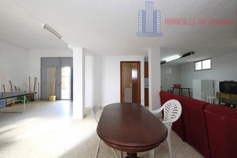 For sale of chalet in Alhendín