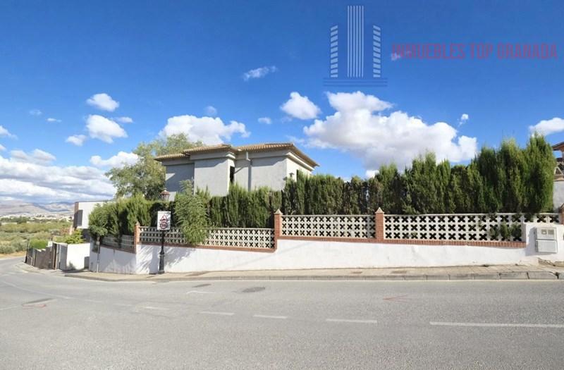 For sale of chalet in Alhendín