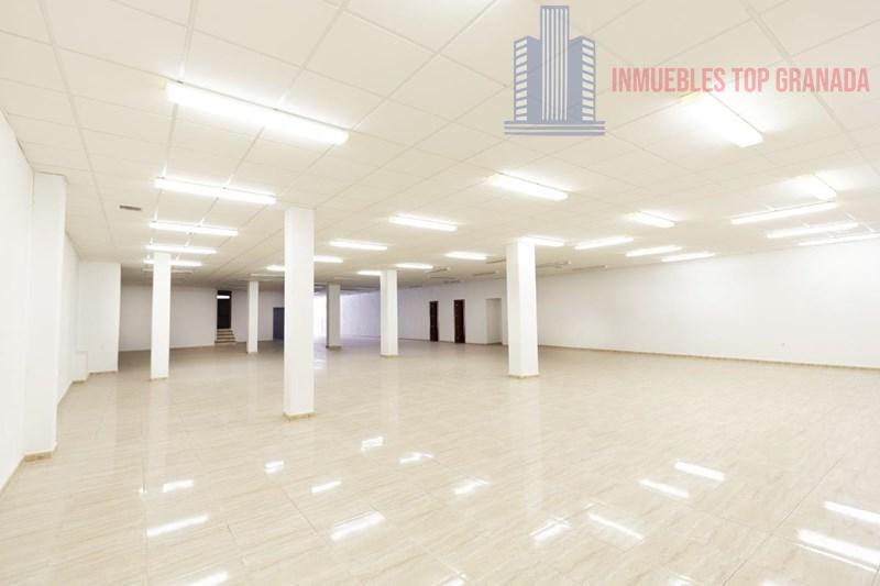 Venta de local comercial en Otura