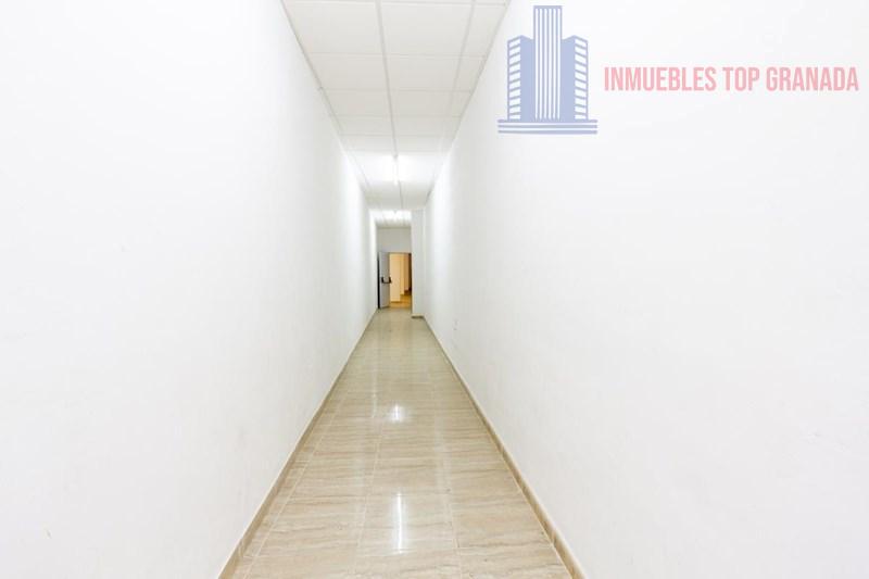Venta de local comercial en Otura