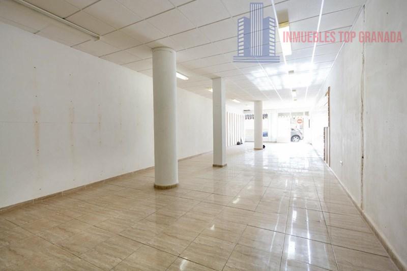 Venta de local comercial en Otura