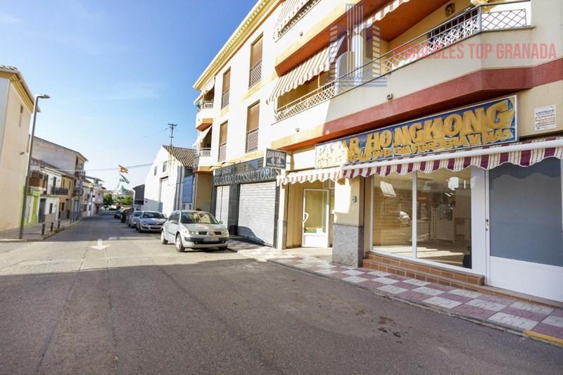Venta de local comercial en Otura
