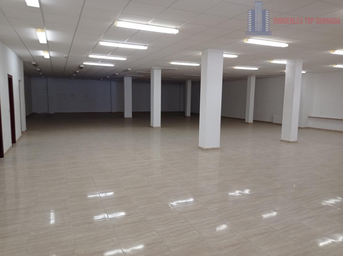 Venta de local comercial en Otura
