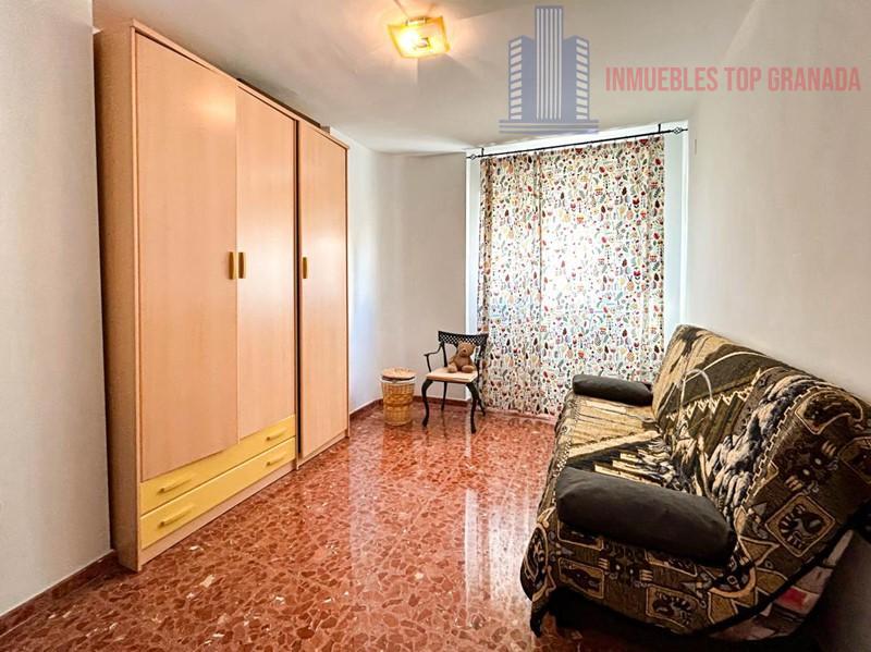 For sale of flat in Atarfe