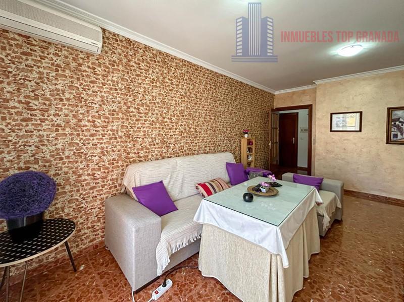 For sale of flat in Atarfe