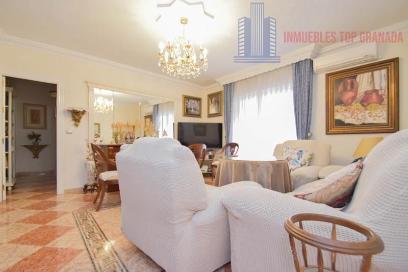 For sale of flat in Atarfe