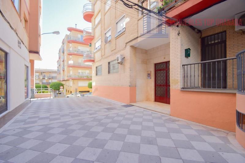 For sale of flat in Atarfe
