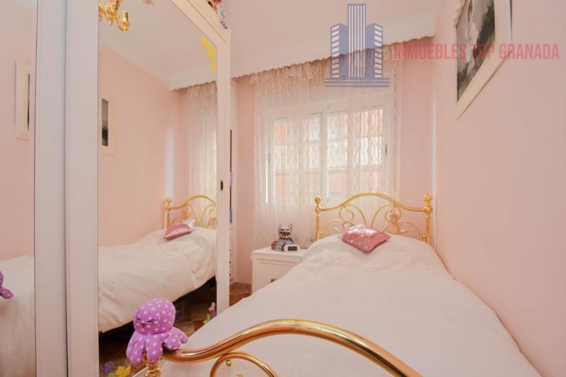 For sale of flat in Atarfe