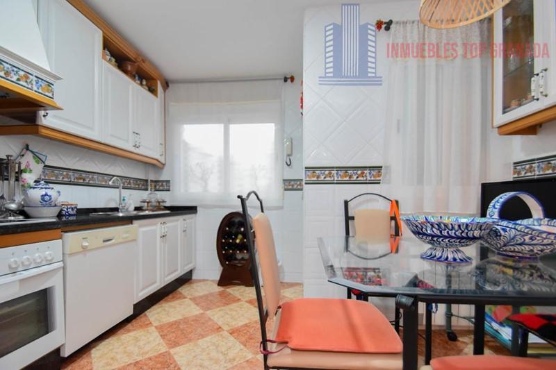 For sale of flat in Atarfe