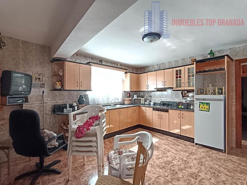 For sale of house in Moraleda de Zafayona
