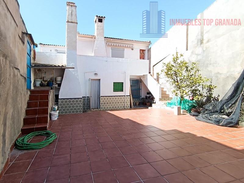 For sale of house in Moraleda de Zafayona