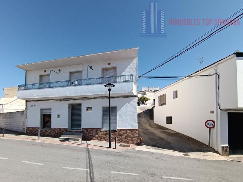 For sale of house in Moraleda de Zafayona