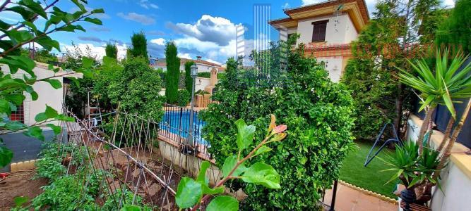 For sale of chalet in Monachil