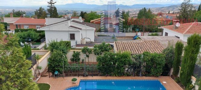 For sale of chalet in Monachil