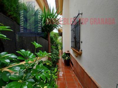 For sale of chalet in Monachil
