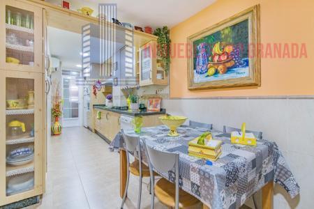 Venta de piso en Granada