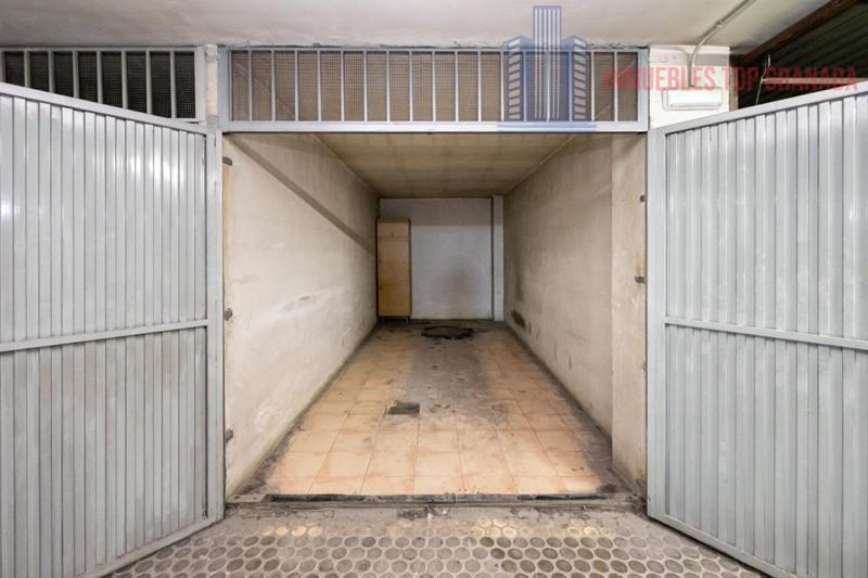 For sale of flat in Granada