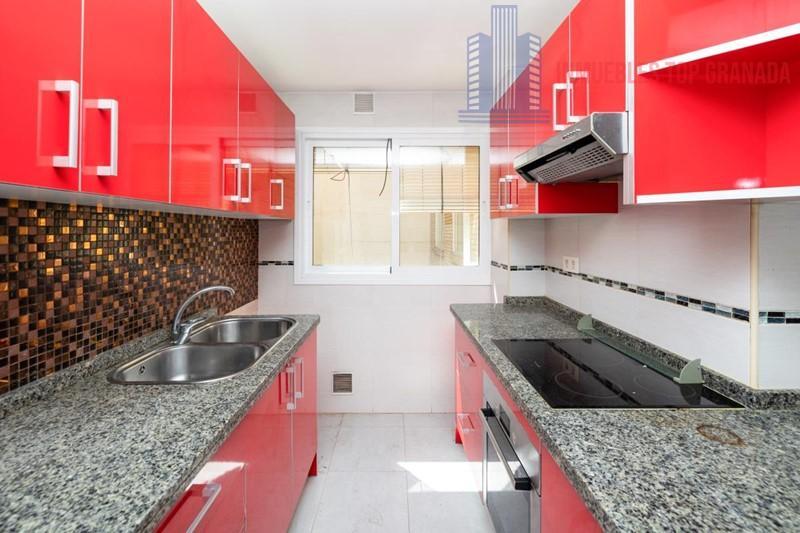 For sale of flat in Granada