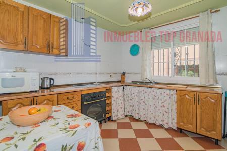 For sale of chalet in La Zubia
