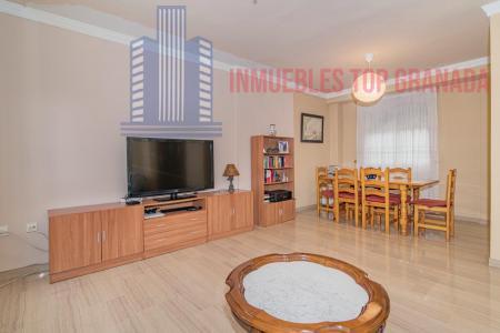 For sale of chalet in La Zubia