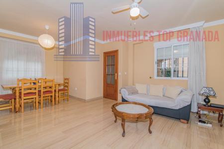 For sale of chalet in La Zubia