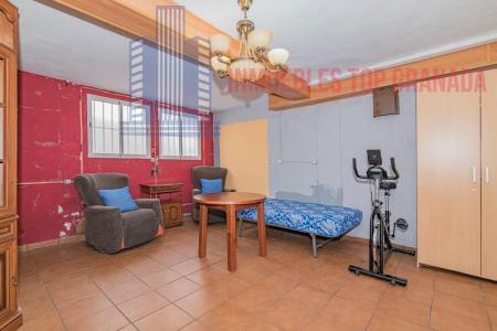 For sale of chalet in La Zubia