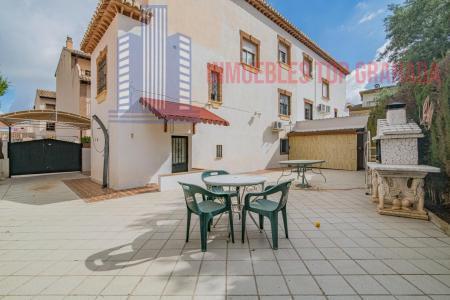 For sale of chalet in La Zubia